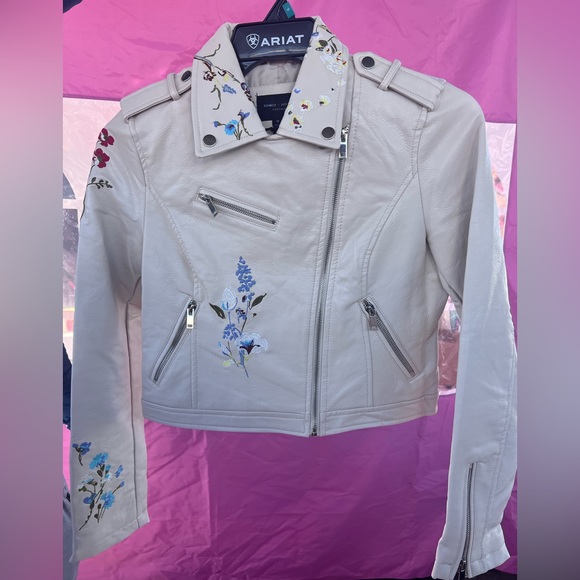 Romeo and Juliet Jacket - Picture 1 of 4
